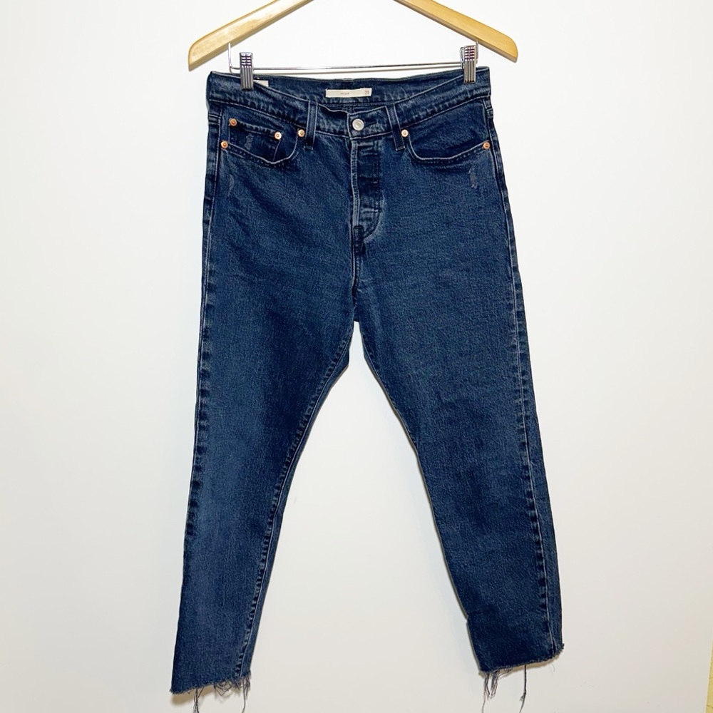 Levi’s Wedgie Straight Jeans 5 Button Size 29 Great Condition